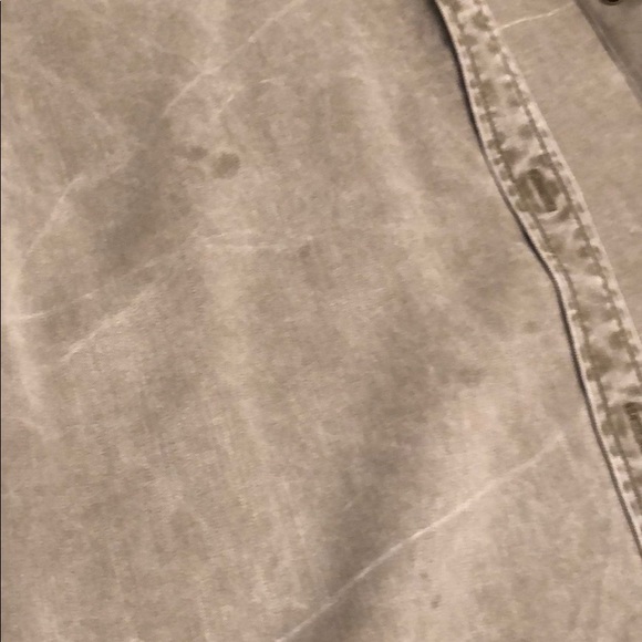 Worn express button down - Picture 3 of 7